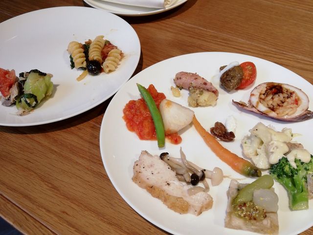 �r���b�t�F�̂����� �P�O��ނƃT���_������܂���_�O�����h �n�C�A�b�g ����