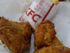 ̃P^bL[tCh`LAEvU܂XiKFC:Kentucky Fried Chickenjւ̓eʐ^1