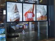 Happy̖qnmomomi[}j̓eʐ^1