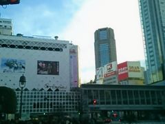 Happy̏aJwOXNu_ւ̓eʐ^1