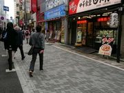 �V���R������̒��؂��Γ������_�c�����X�̓��e�ʐ^1