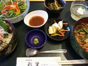 amucha̓̉w肪Ìyւ̏Hʗ̓eʐ^1