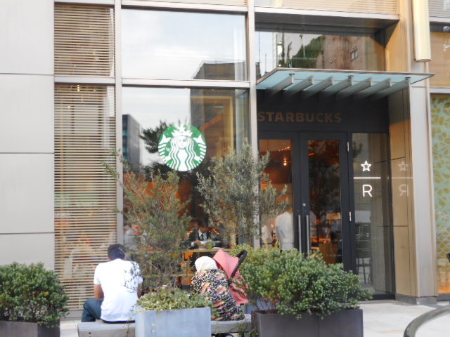 スターバックス コーヒー 東京ミッドタウン コンプレックス スタジオ店 六本木 麻布 赤坂 青山 カフェ じゃらんnet