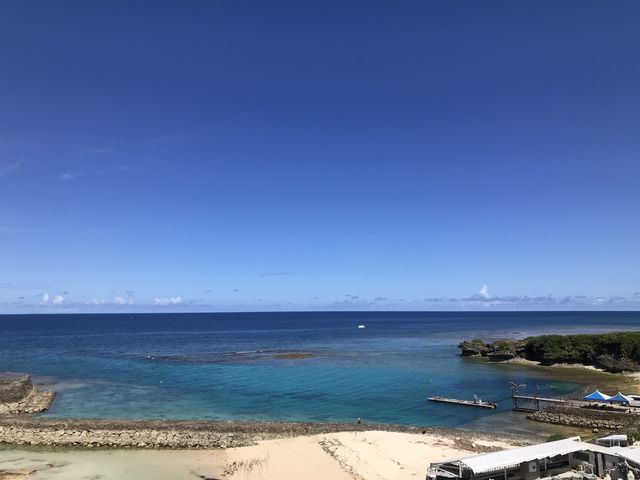 �ʐ^�͑҂�����Ă���Ԃɒ��ԏ�ߕӂ��������߂��̊C�̎ʐ^�ł��B_RYUKYU GLASS WORKS �C��