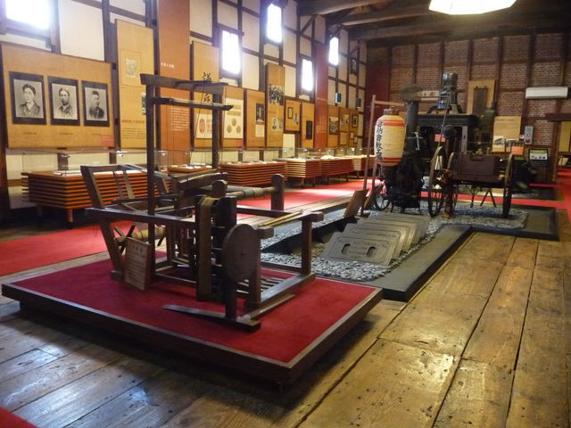 AɐݒuĂ@BȂǂWĂ܂B_qaLO