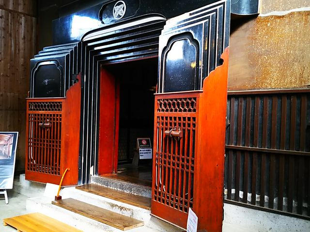 �d���Ȕ�_���c�ό����Y�Z���^�[�u���̉w�v�@