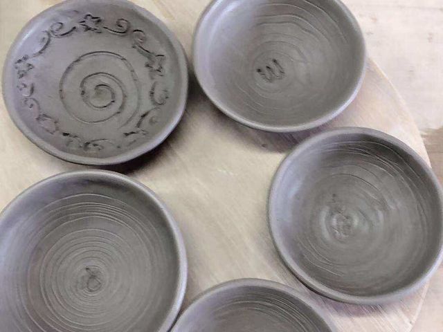 �Ƒ�5�l�̍�i_�M�ؗq�i��̂����܁j