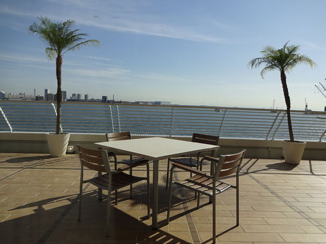 �O�ŐH�ׂĂ��C�����悳����_Terrace&Dining ALL FLAGS �I�[�� �t���b�O