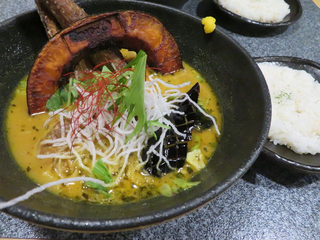 pς̃J[ipς͒ł܂j_SpiceMill