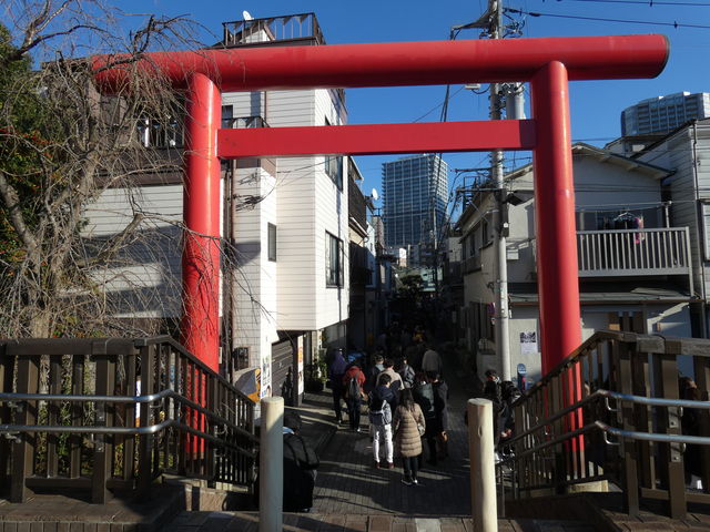 �ϓ��A�Z�g�_�Ђ̏������ł̍s��_����N���X�g���z�e��