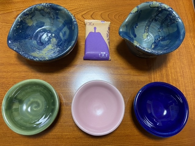 ��Q�̒����������Ă���̂��h���b�V���O��˂������M�ŉ��̂R���ݖ��M�ł��B_���F�����H�[