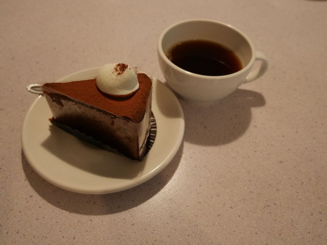 `RKibVł̂ȁHli͂SOO~Ǝv܂B܂ÂȂl̂łB
_veB p