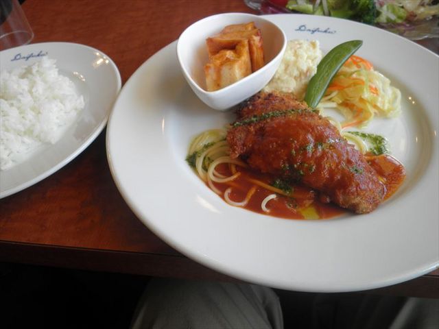 ߃`AɃT_AX[vAhNt܂B_ӂ