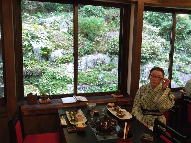 �H��������͓��쉈���̌i�F��������_���㉖����