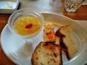 sakãeX TERRACE̓eʐ^3