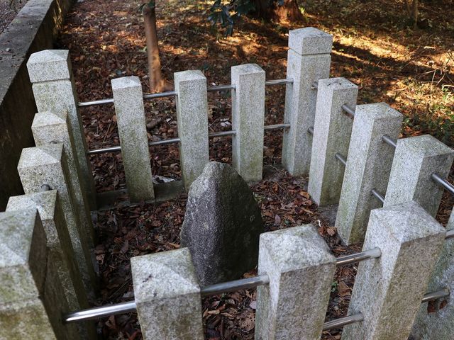 �����h�H���̉��Ï�Ƃ����u�b�ǐ΁v_�b�ǐ_��