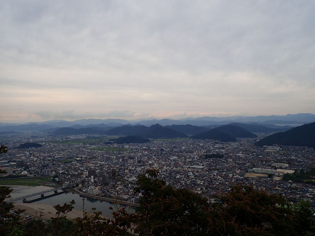 �ґz�̏��a�A�Ō�̕��̓W�]�䂩��X���݁A���ӂ̎R�X������Ă����ł���I_���؎R