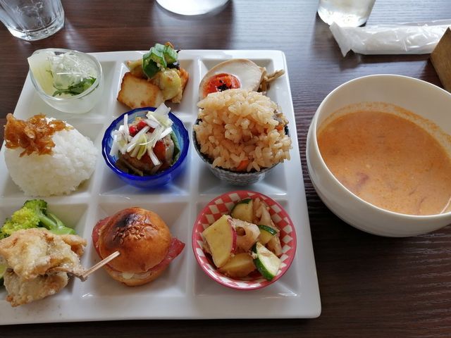 `v[g_R's HAPPY BAKE CAFE