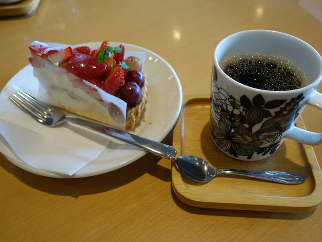 R[q[ƋG߂̃t[c^g_JtFE[c@gEtBK