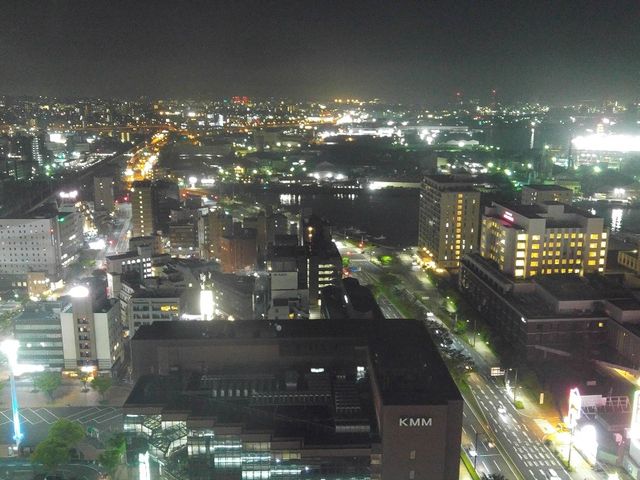 �J���I�ȑ�����̖�i��������_���[�K���C�����z�e�����q