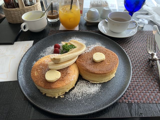 �{�����[�������Ղ�̃t���t���p���P�[�L_�j���[�I�[�^�j�C�����l�v���~�A���@���X�g�����@THE�@sea