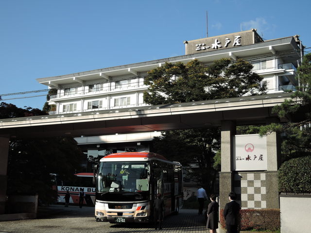 �z�e���̊O��_�z�e���j���[���ˉ�