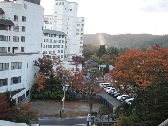 ��������̒���_�z�e���j���[���ˉ�