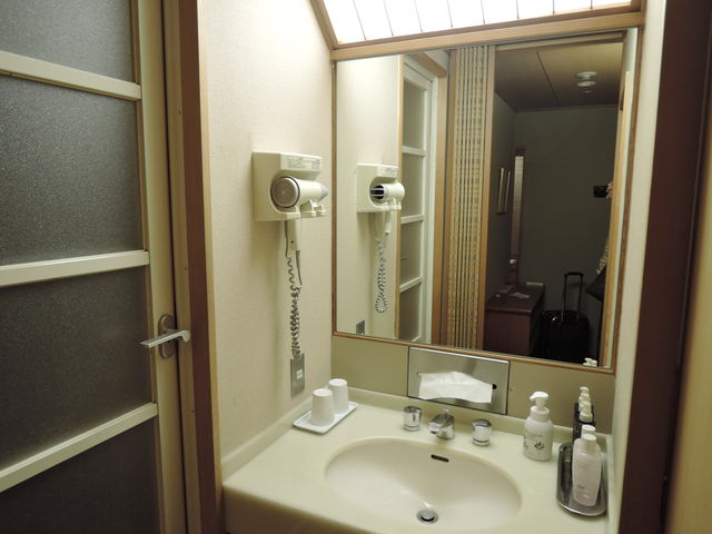 �Ɨ��������ʑ�_�z�e���j���[���ˉ�