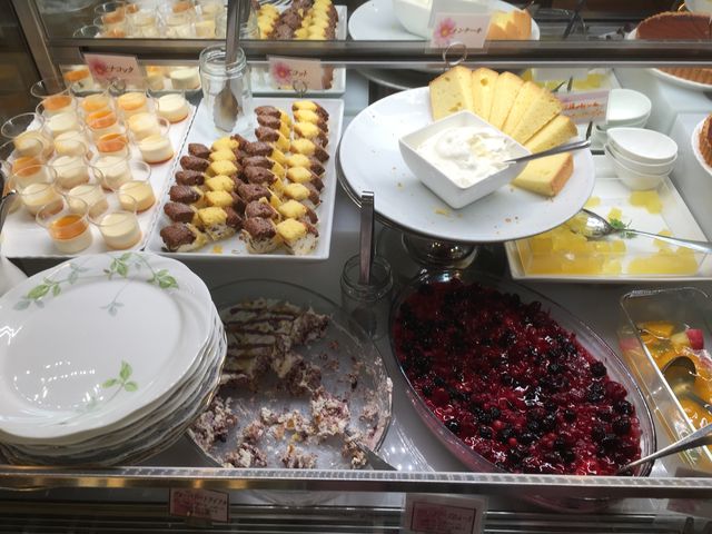 h`F̃V[P[X
_LiB E Cannery Row ƌX