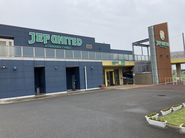 �W�F�t�̃N���u�n�E�X�ƃI�t�B�V�����V���b�v_�t�N�_�d�q�A���[�i�i�t�N�A���j