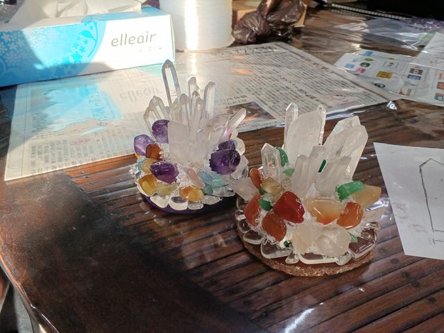 ��u�N���X�^�[���Ǝv���Ă��܂��܂����A�|�C���g�����{���g���āA�N���X�^�[�Ɍ����ĂĂ��܂��I_�L����ЎO�W�M��