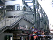 TvMIYASHITA@PARK̓eʐ^4