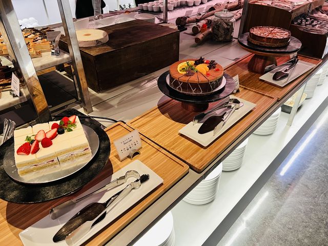 �f�U�[�g���ǂ�ǂ�V�������̂���[����A�������ꂽ�P�[�L���͑S������܂���ł����B_�R�[�g���[�h�}���I�b�g��������z�e��