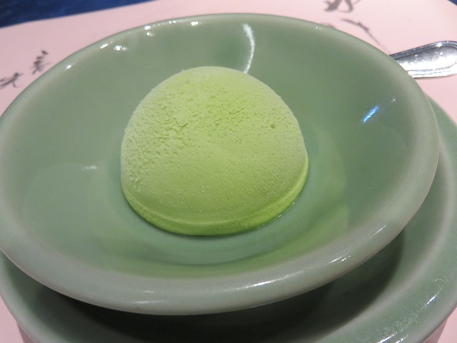 Ă̎Oc{X 󃖒rX̓eʐ^6