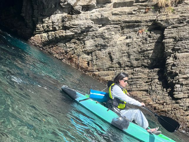 �g���ȏt�̓������̒��̊C��U��_���ɓ��E�c�q�J���b�N�Z���^�[SeaFan�`�V�[�t�@���`