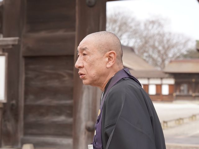 �Z�E_������