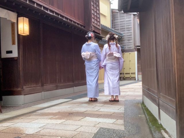 �F�l�Ɏ����Ă��Ă������3�r�����ɗ������I��_���������^��VASARA�@����w�O�X