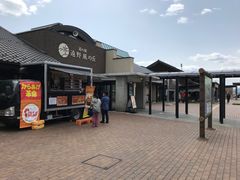 ZUNDAM����̓��̉w�@���앗�̋u�ւ̓��e�ʐ^1