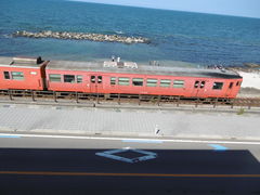 񂳂̓̉wuJ-AMAHARASHIvւ̓eʐ^1