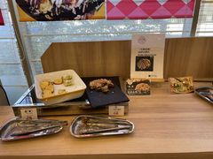 Vf̃zeEBOC^[iViv~AVEւ̓eʐ^1