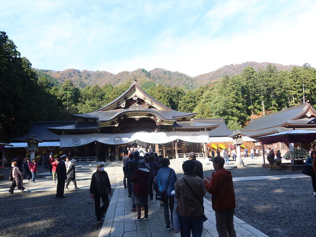 �P�X�P�U�N�Č��̎Гa�B�o�_��ЁA�F���_�{�Ɠ������u�Q��S����P��v�ƁA�Q�񔏎肪�����B_�\�F�_��