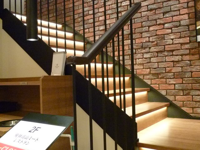 񂳂̍RJtF TAKAYAMA CAFE̓eʐ^10