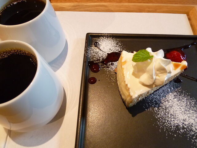 fU[gZbgƃR[q[Pi_RJtF TAKAYAMA CAFE