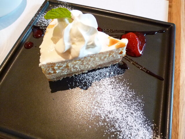 Zbg̃`[YP[L@ƂĂ_RJtF TAKAYAMA CAFE