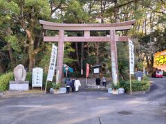 �ɂ�ɂ񂳂�̏Z�g�_�Ђւ̓��e�ʐ^1