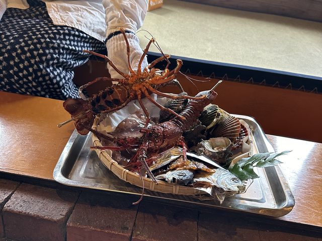 �ɐ��C�V�t���̃v�����ł��B����Ɋ��ł����Ђ������тƒЕ��A���X�`�A�M���������t���܂��B���ݕ��ʗ���_�C�������̌��{�݂��Ƃ��݈�