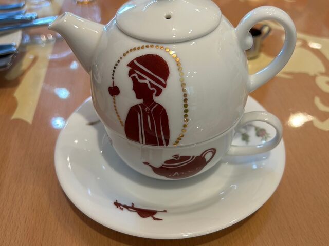 V^Ci[̃AgG&JtF Ԗт̃A̓eʐ^5