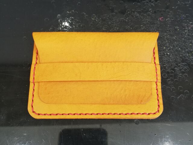 �C�^���A���v�J�[�h�P�[�X_Thorough Brace ���O