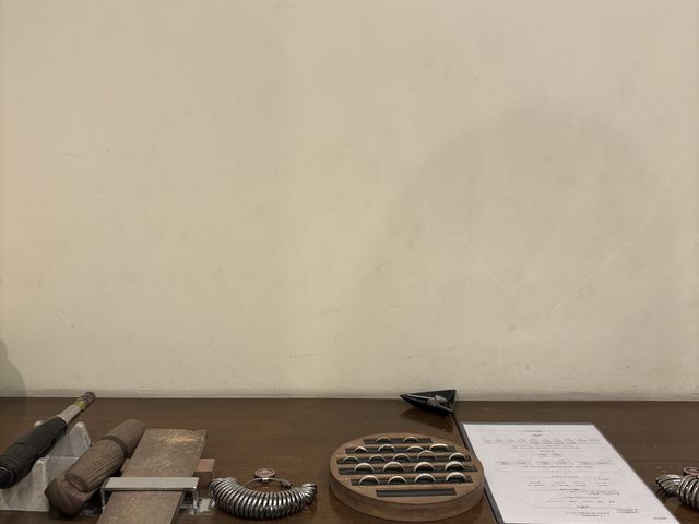 ̗lqłB^񒆂ɃǑ{uĂ܂B_AJlX