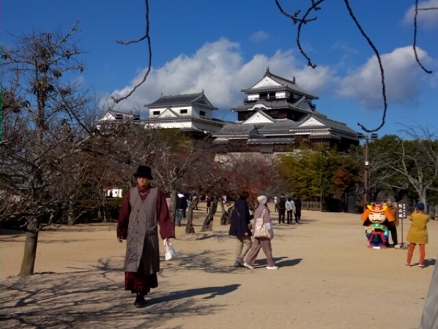 �~�n�����̎ʐ^�̉��{���B�֎q������ቺ�𒭂߂Ă�����_���R�郍�[�v�E�F�C�E���t�g